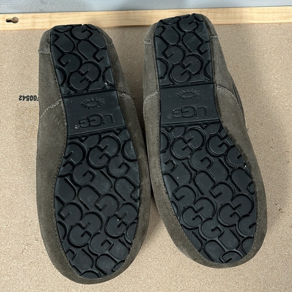 UGG men’s Ascot Slipper size 10 greenish color fleece lining - Picture 7 of 16